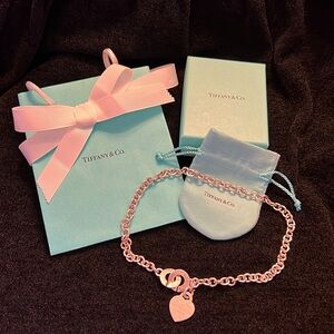 RARE! Vintage Return to Tiffany Co. Heart Toggle Necklace Choker